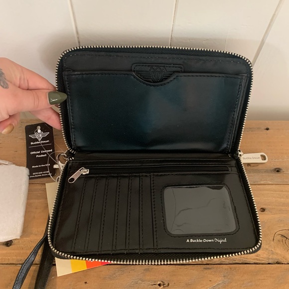 Star Wars x Buckle Down Baby Yoda Grogu Wallet Wristlet “Precious Cargo” NWT - Picture 4 of 5